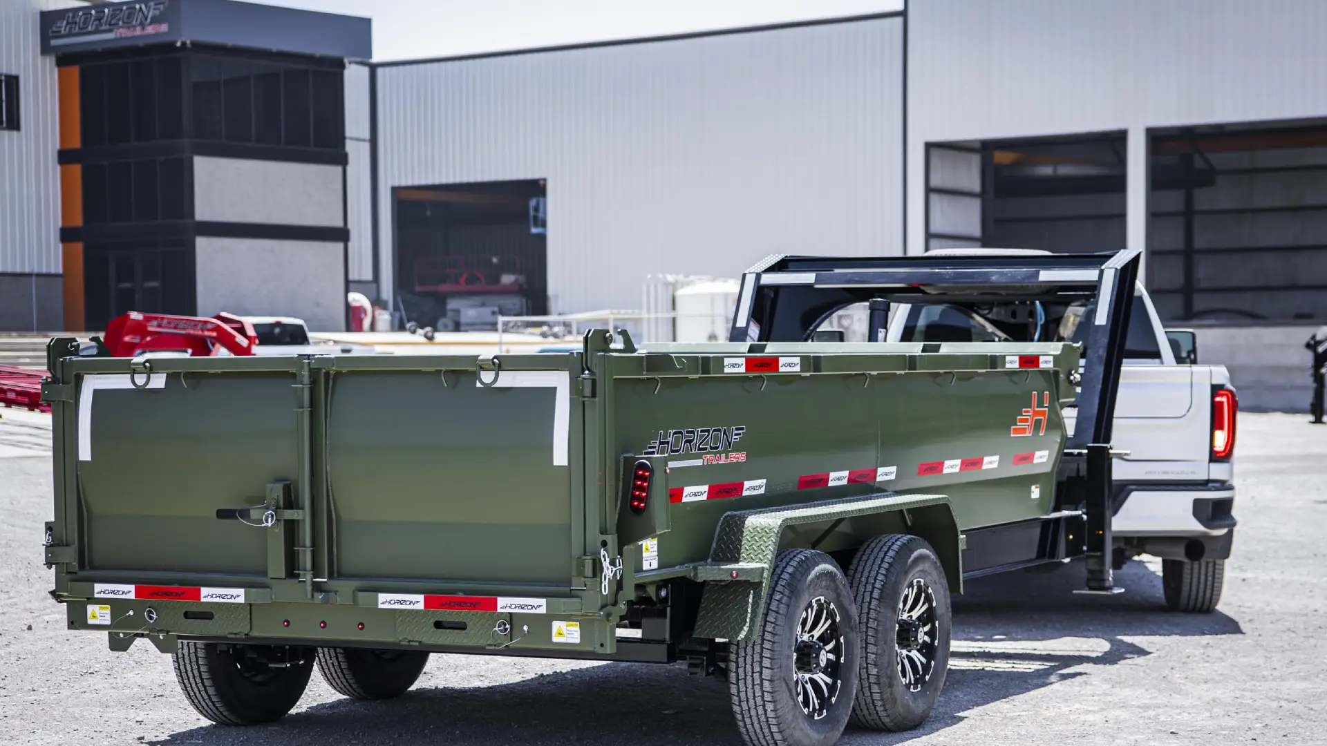 horizon trailers img